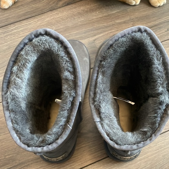 Australia Luxe Collective Cosy Short Grey Boots - Picture 4 of 14